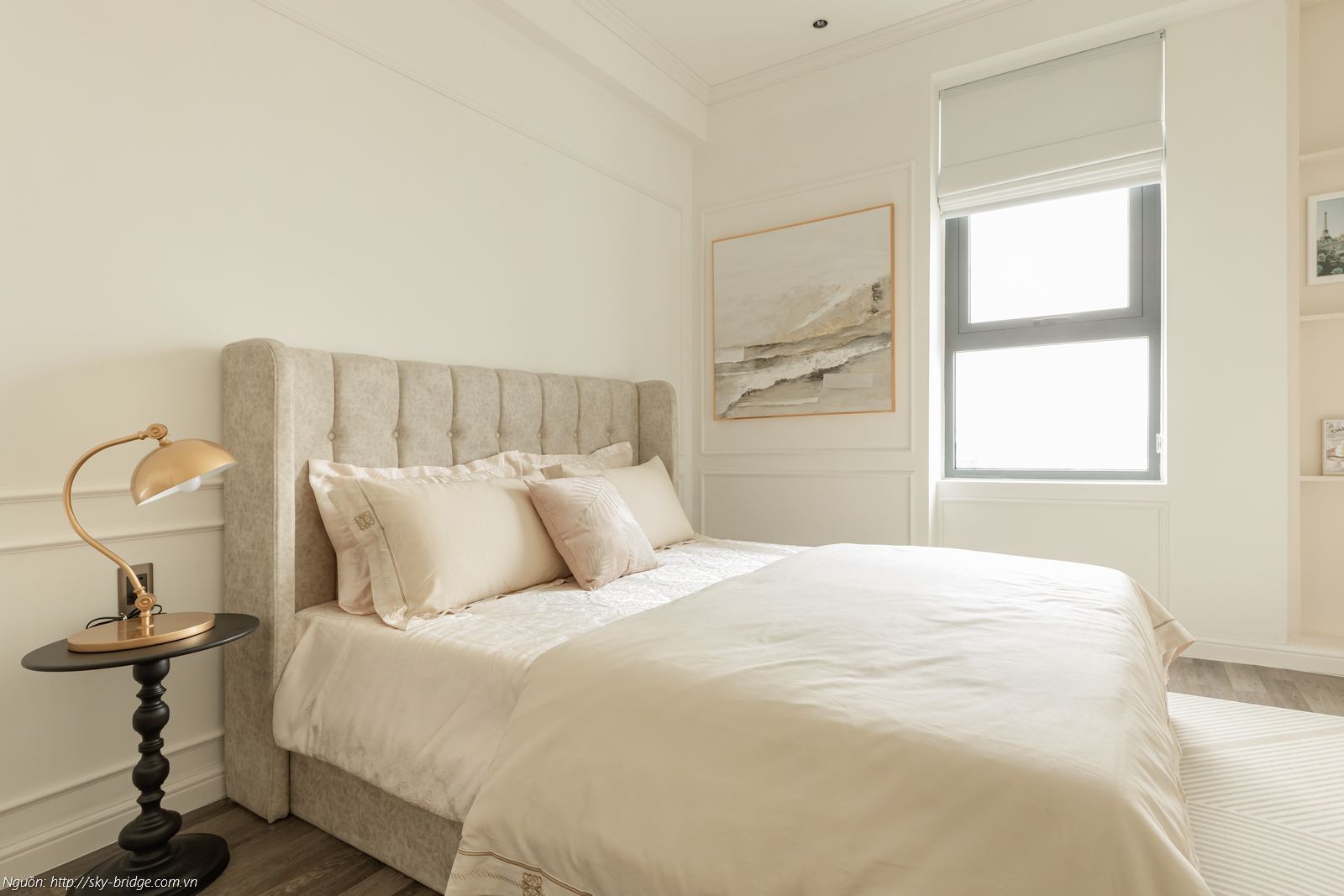 Không gian Phòng ngủ 2 thoáng đãng tràn ngập ánh sáng tại nhà mẫu Sky Bridge 152m2