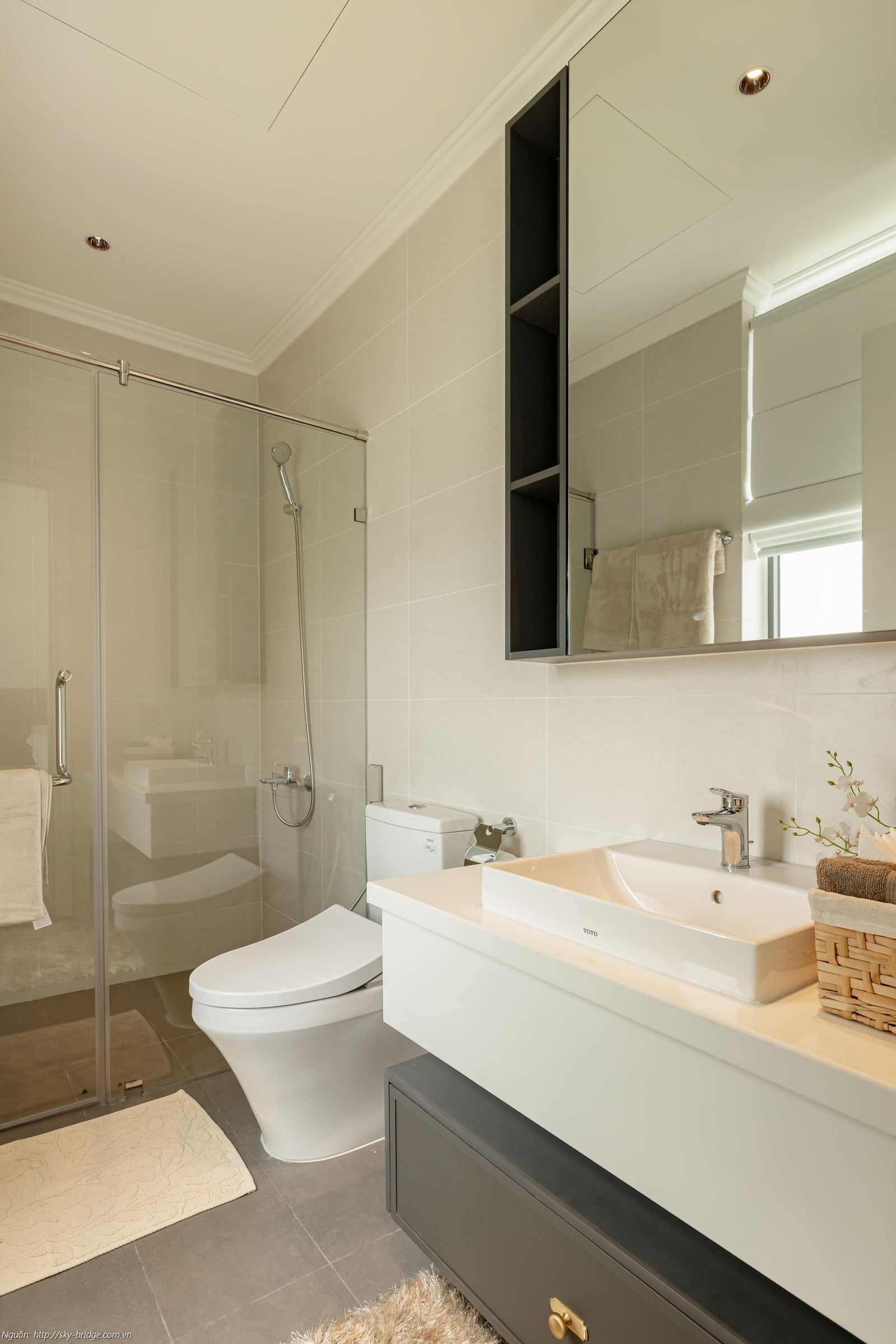 Thiết kế phòng tắm và nhà vệ sinh căn hộ Sky Bridge 3PN 152m2 bàn giao thiết bị cao cấp